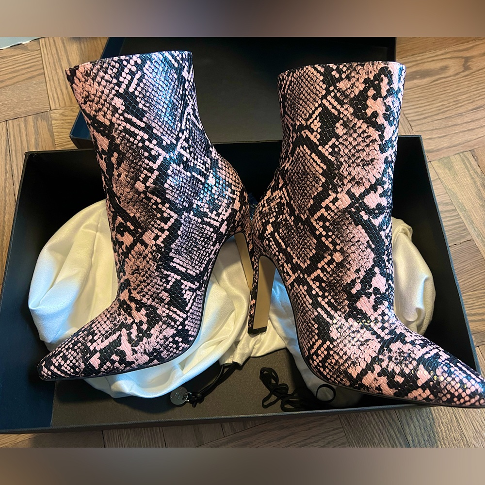 Mistress rocks ( house of Cb) pink snake ankle boots - never worn